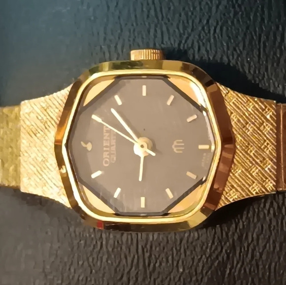 RARE VINTAGE ORIENT QUARTZ WATCH JAPAN - Picture 4 of 10
